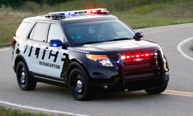 ¿Qué tipo de vehículos policiales en Estados Unidos y Canadá?