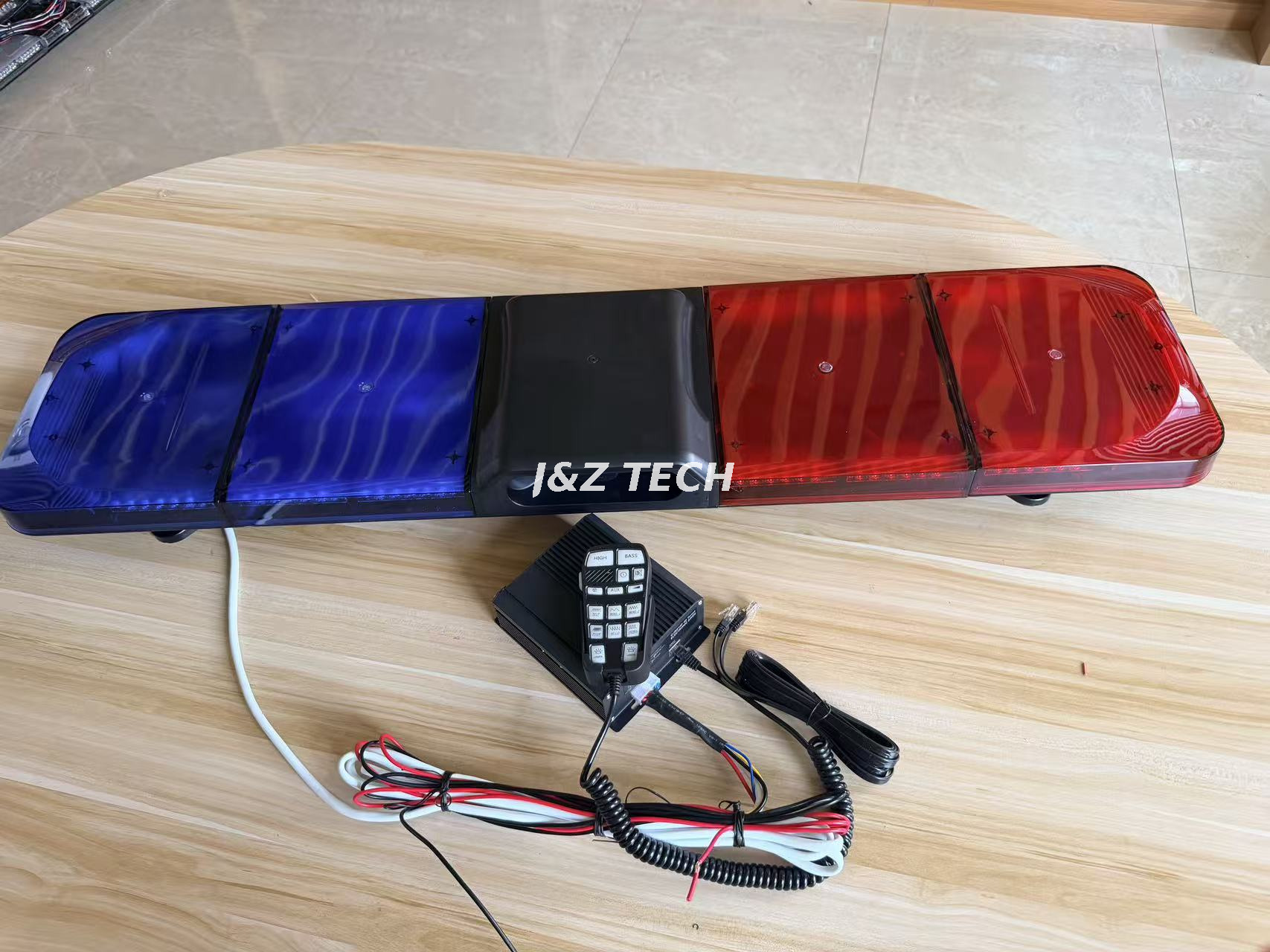 Sistema de advertencia de vehículos de emergencia integrado inteligente de fábrica Barra de luces LED de fila larga de 47 pulgadas con altavoz incorporado y sirena de automóvil